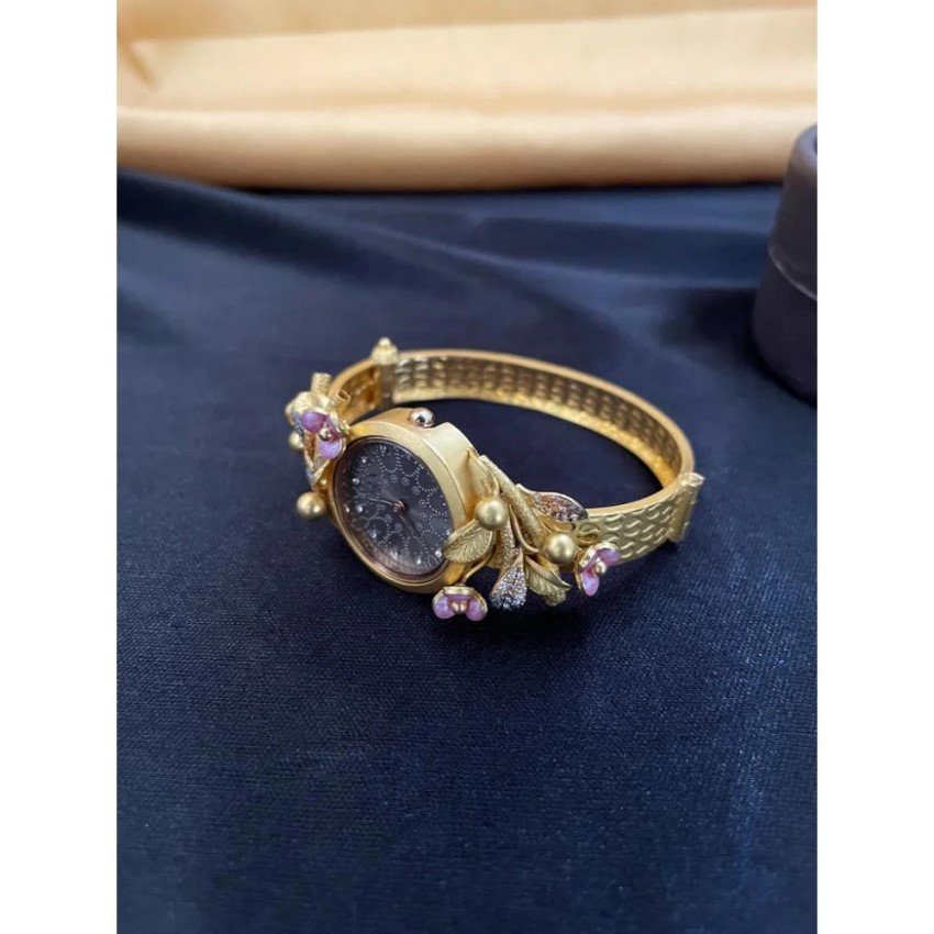 Gold Watch - Image 3